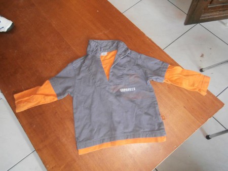 Longsleeve maat 80 E2,-